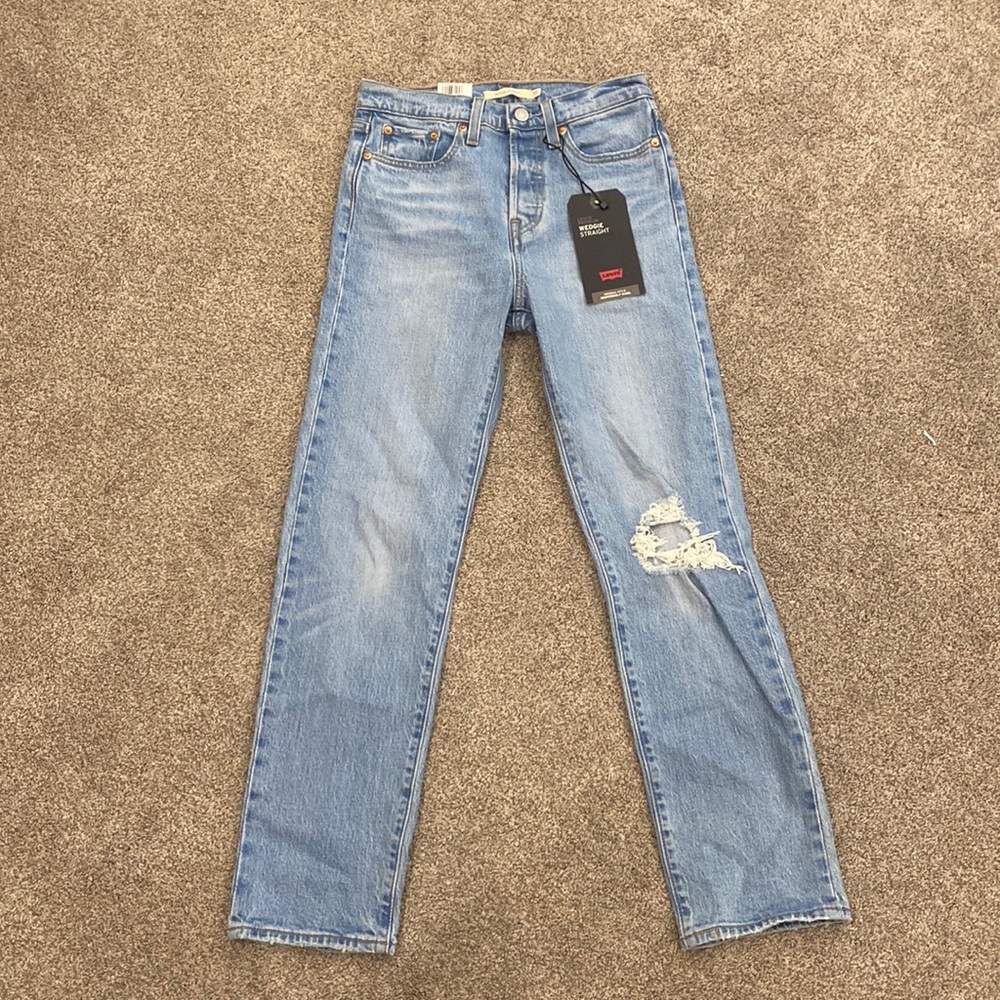 Brand new Levi’s Wedgie Straight jeans Size 25